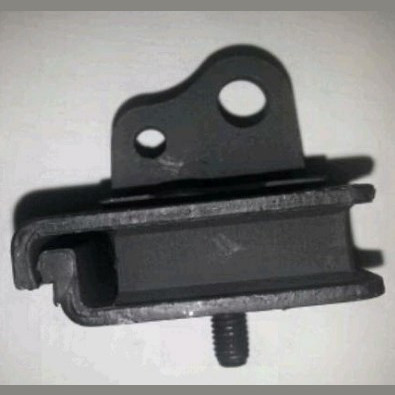 Опора двигателя передняя Stels Leopard 100102-102-0000 196MS-1001002 LU069303 (верхнее отверстие большое)